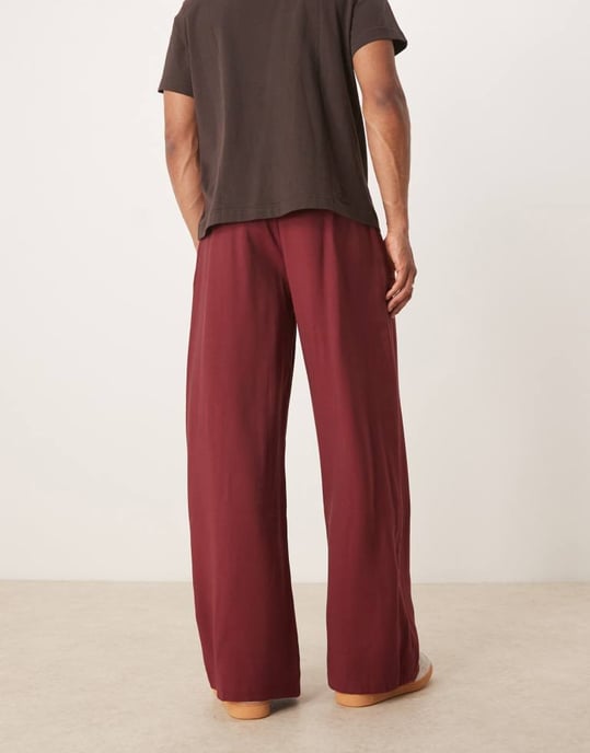 ASOS DESIGN avslappnade smarta byxor i vinröd - Image 3