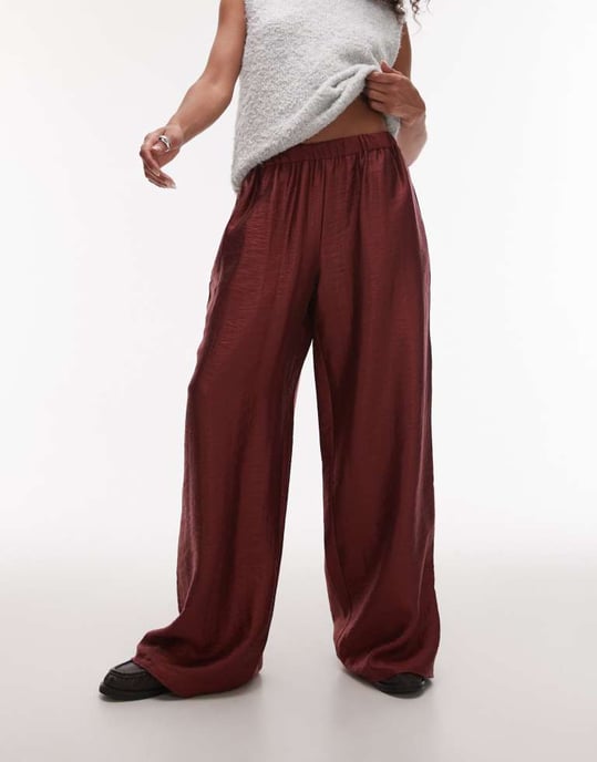 Topshop texturerad satin raka byxor med dragsko i vinröd - Image 3
