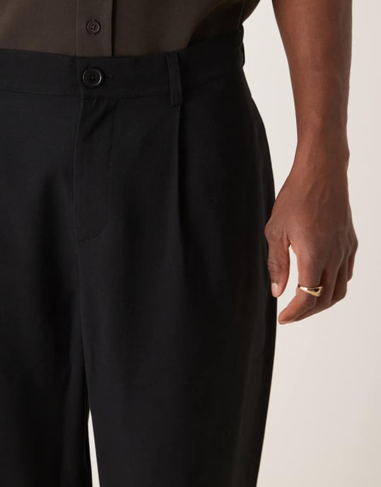 ASOS DESIGN smart avslappnade byxor i svart - Image 3