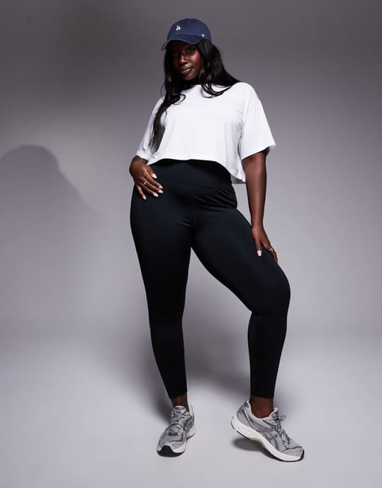 4505 Curve Icon quick dry performance cropped boxy t-shirt in white - Image 2