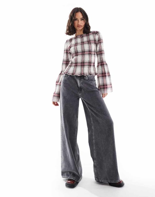 ASOS DESIGN poplin- toppen med volangärmar i röd rutigt - Image 4