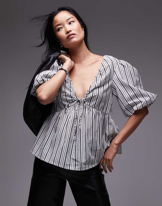 Topshop poplin puff sleeve top in mono stripe - Image 3
