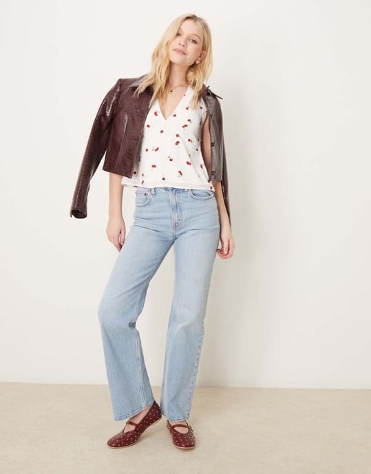 Abercrombie & Fitch plunge neck sleeveless top in cherry print - Image 3