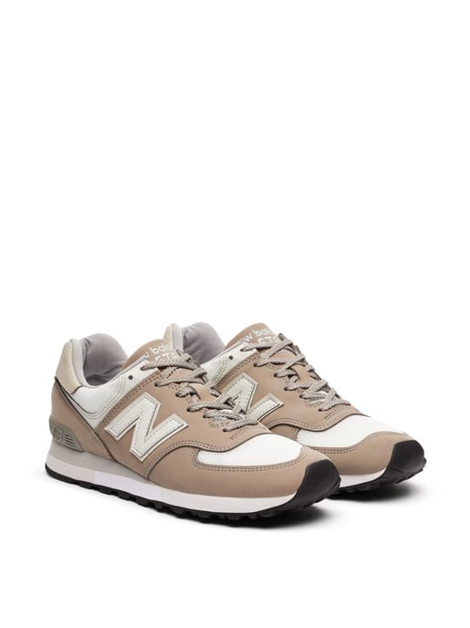 576 Rostade Nöt Tillverkade i England Sneakers - Image 2