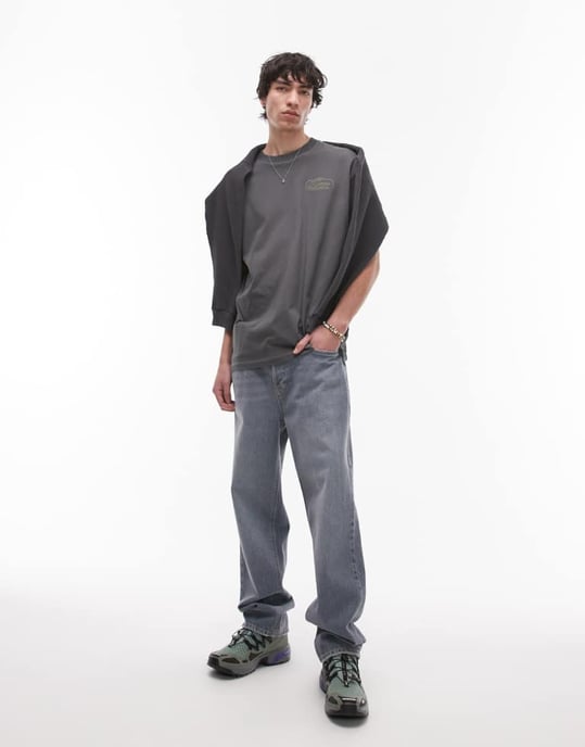 Topman avslappnad passform t-shirt med fram- och baksidesetiketttryck och broderi i kolgrå - Image 3