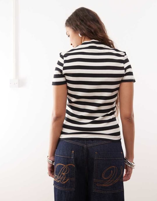 Noisy May short sleeve rib top in black and cream stripe - Image 4