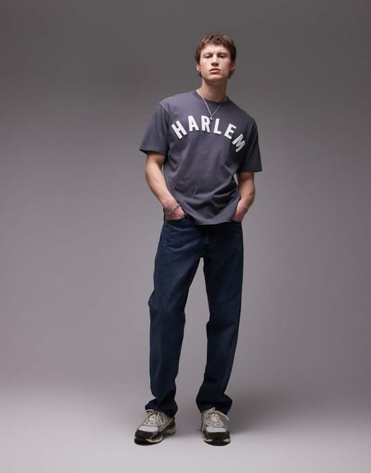 Topman premium avslappnad passform t-shirt med Harlem chenille broderi i tvättad grå - Image 3