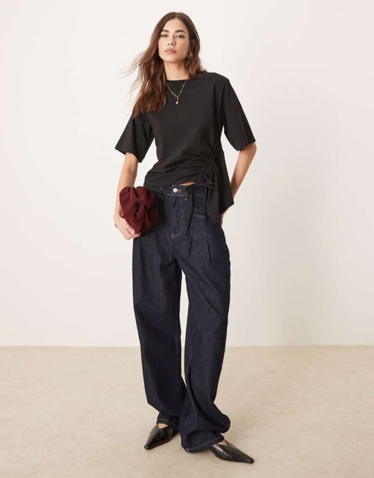 ASOS DESIGN oversize t-shirt med dragsko detalj i svart - Image 2