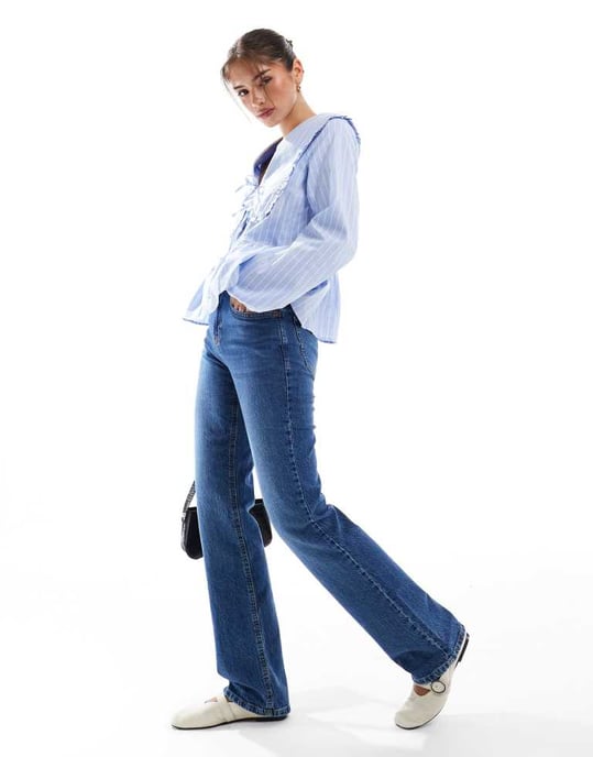ASOS DESIGN oversized blus med volangkrage i blårandig - Image 3