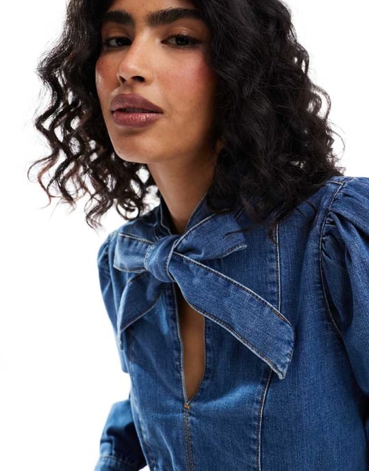 ASOS DESIGN denimskjorta med rosettkrage i mellanblå - Image 3