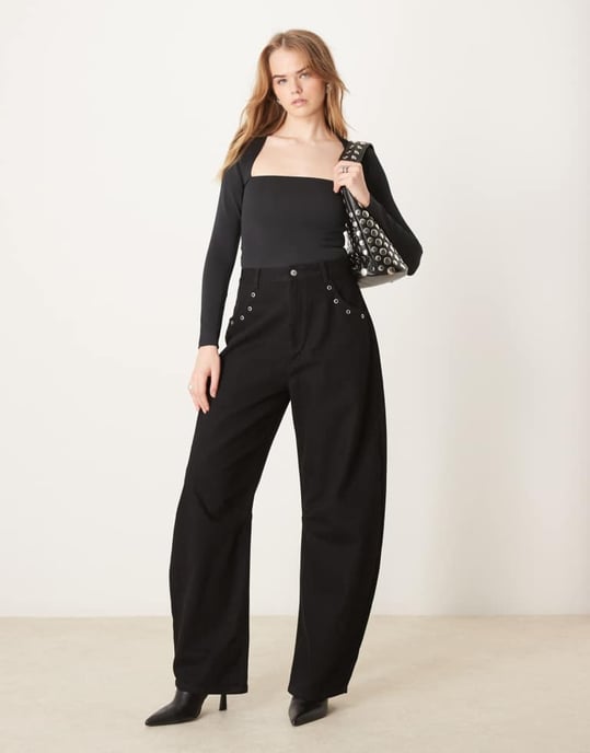 Abercrombie & Fitch fyrkantig hals body i svart - Image 3
