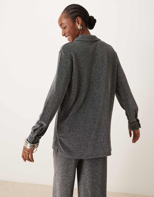 YAS långärmad skjorta co-ord i svart glitter - Image 4