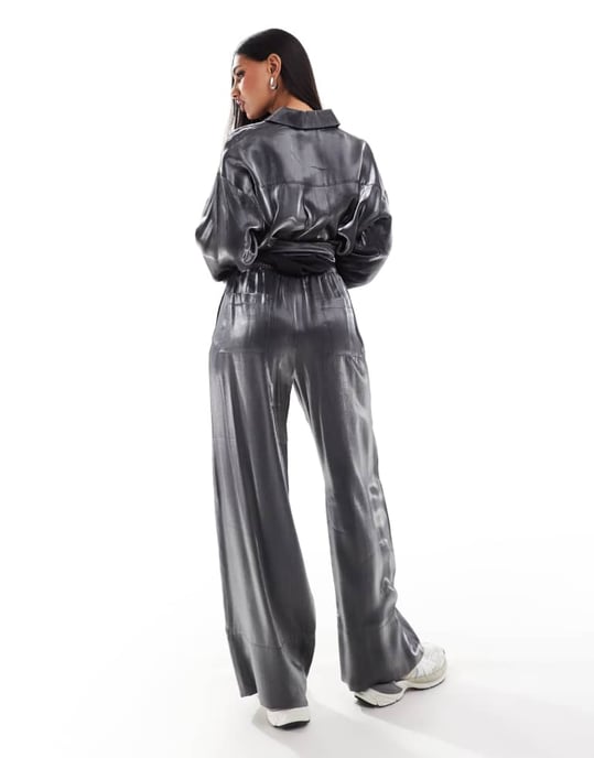 ASOS DESIGN satinbyxa med resår i silverkoord - Image 4