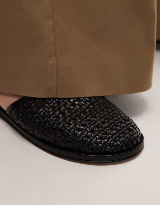 Topshop Bobby leather woven clog in black - Image 4