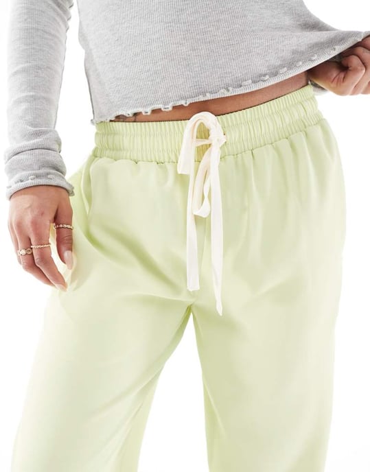 ASOS DESIGN Petite byxor med kontrastpanel i lime - Image 3