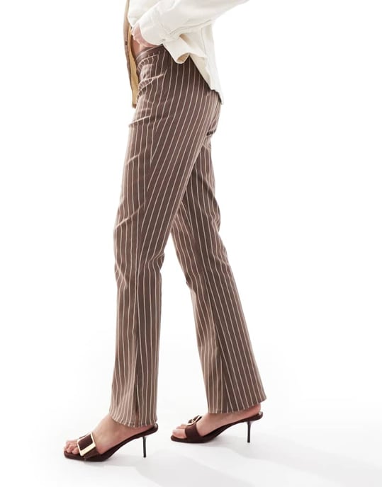 ASOS DESIGN kickflare byxor i chokladrandig - Image 4