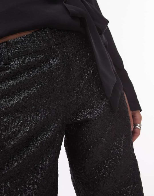 Topshop lågt sittande byxor i texturerad jacquard i svart - Image 4