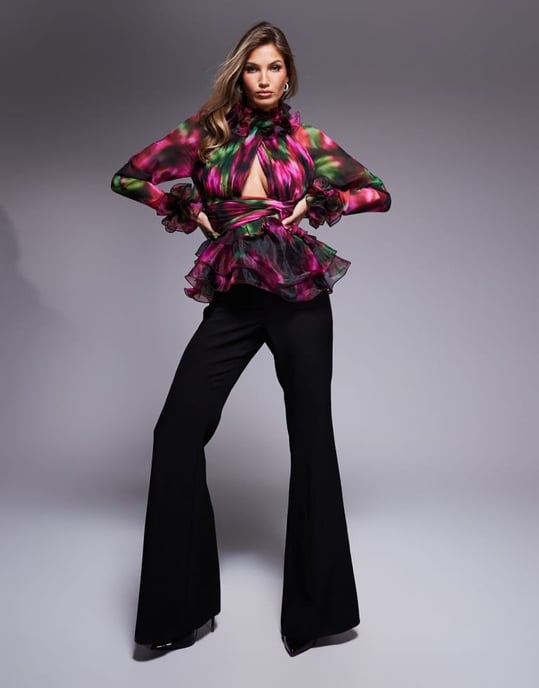 ASOS LUXE organza långärmad topp med överdrivna volanger i suddig blommönster - Image 2