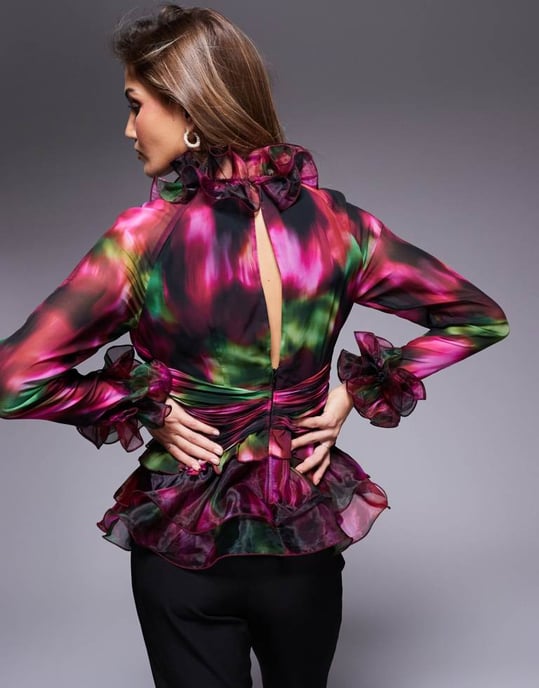 ASOS LUXE organza långärmad topp med överdrivna volanger i suddig blommönster - Image 3