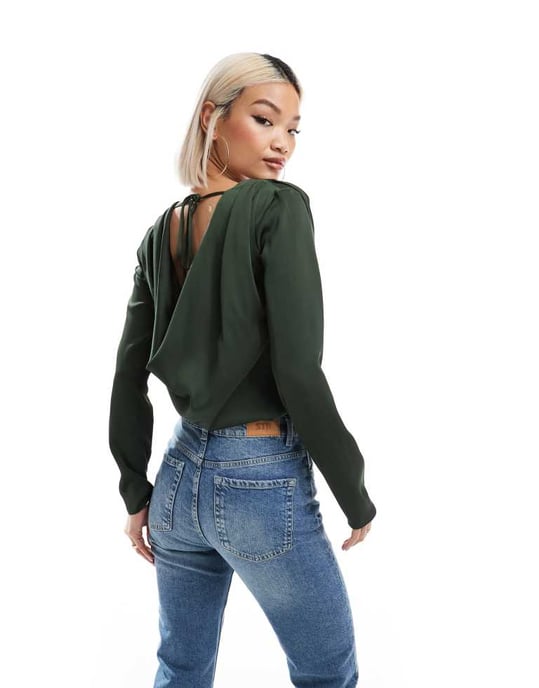 ASOS DESIGN satinfodrad bodysuit i grön - Image 3
