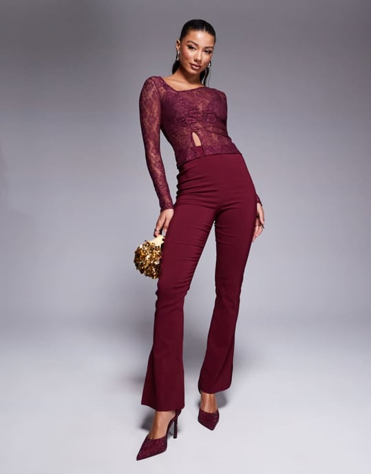 ASOS DESIGN genomskinlig spets asymmetrisk topp i vinröd - Image 2