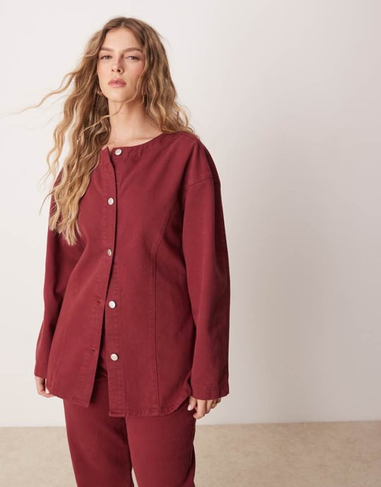 ASOS DESIGN denimskjorta med åtdragen midja i granatäpple - Image 1