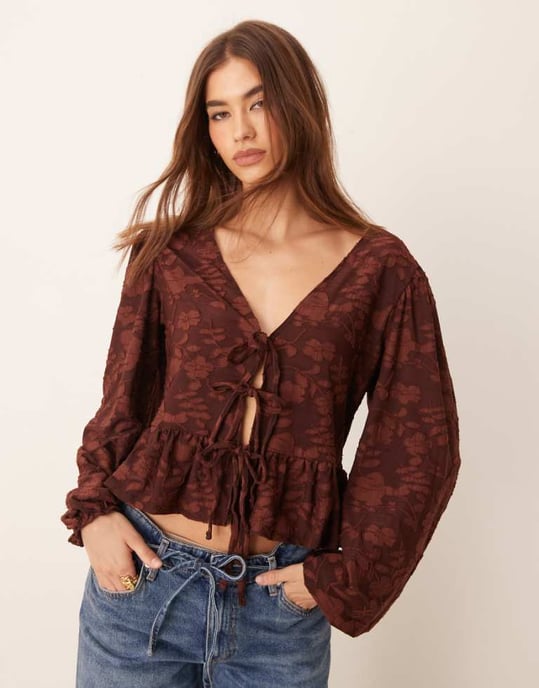 Miss Selfridge spets puffärmad knytfronttopp - Image 1