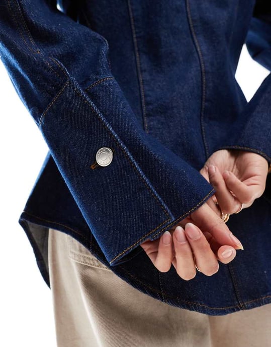 ASOS DESIGN denim cinch-skjorta i indigo - Image 3