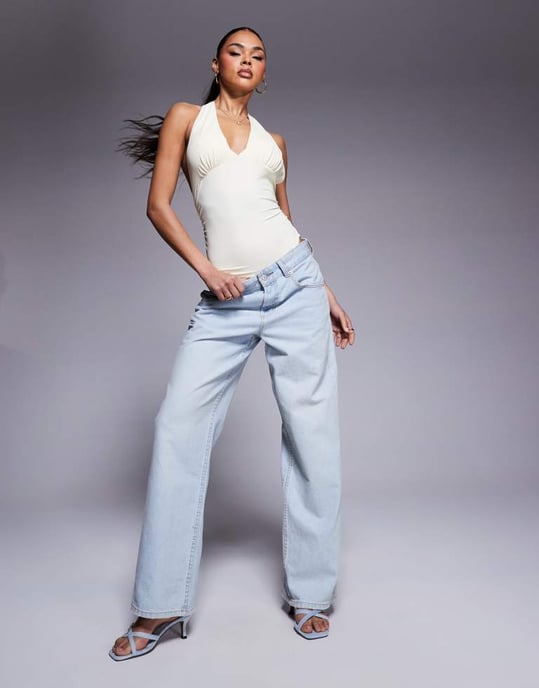 ASOS DESIGN polyamid djupt halterneck bodysuit i smörgul - GUL - Image 2