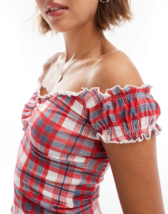 ASOS DESIGN rutigt mjölkerska puffärmar i vinröd - Image 4