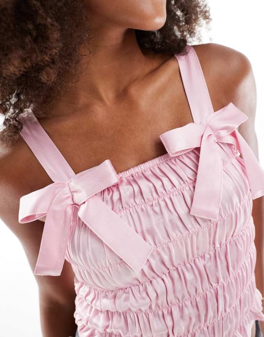 ASOS DESIGN satinsträckt topp med rosett i rosa - Image 4