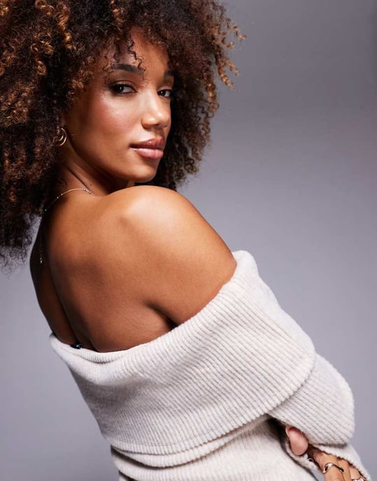 ASOS DESIGN off shoulder borstad ribbad vik över topp i sten - Image 2