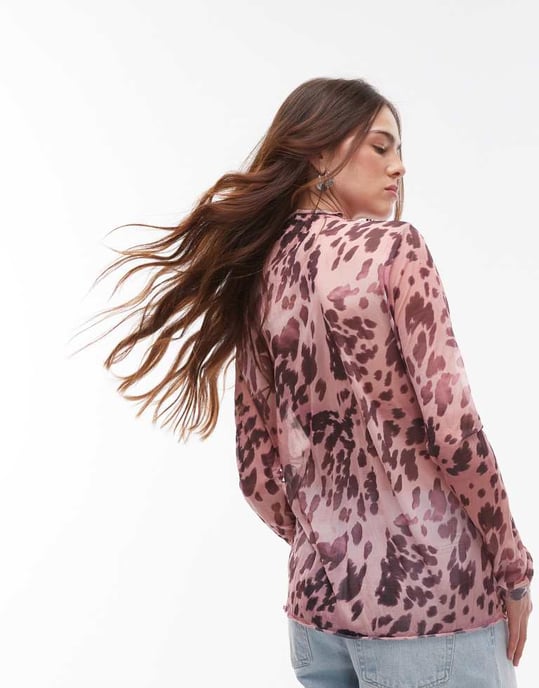 Topshop leopardkrinklad långärmad topp i rosa - Image 3