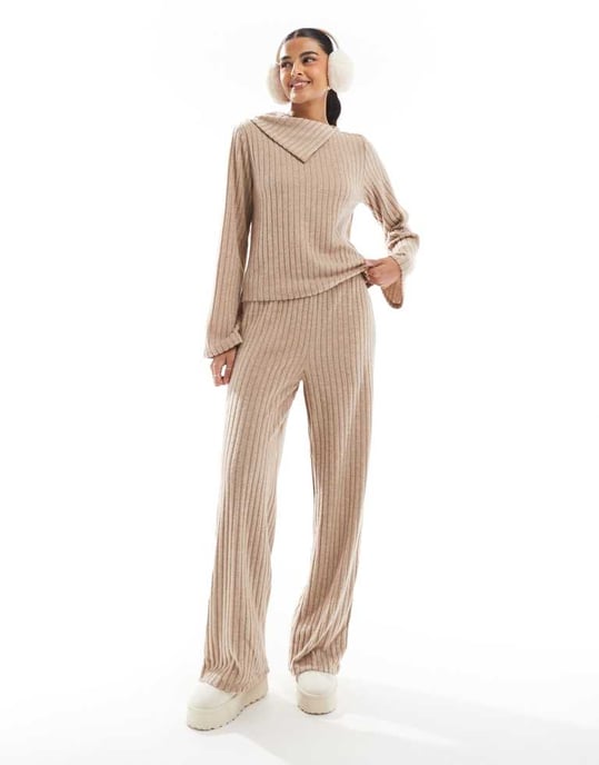 Vero Moda vikbar ribbad jersey topp i beige - Image 3