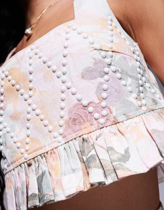 ASOS LUXE koord pärlade peplumtryckt denimtopp i blommönster - Image 3