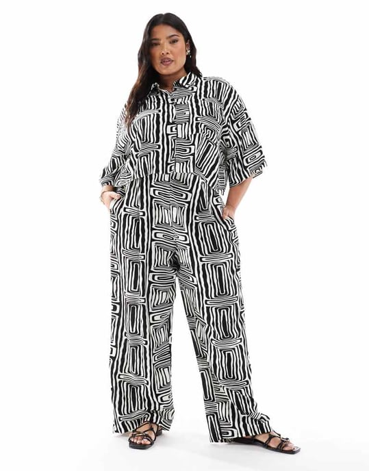 ASOS DESIGN Curve cropped shirt co-ord in mono print - Image 3