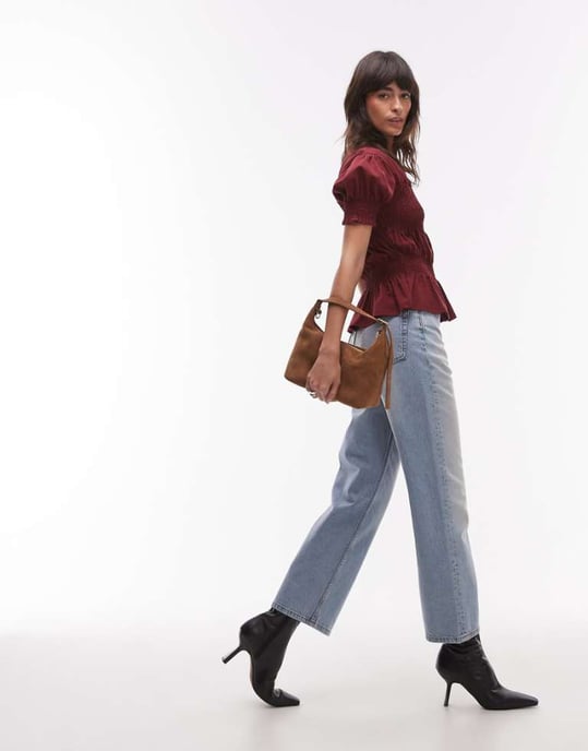 Topshop t-shirt med rynkad panel i vinröd - Image 1