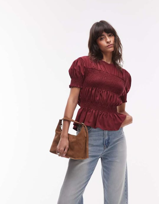 Topshop t-shirt med rynkad panel i vinröd - Image 2