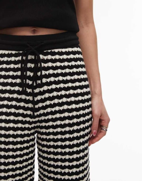 Topshop knitted stripe trouser in mono - Image 4
