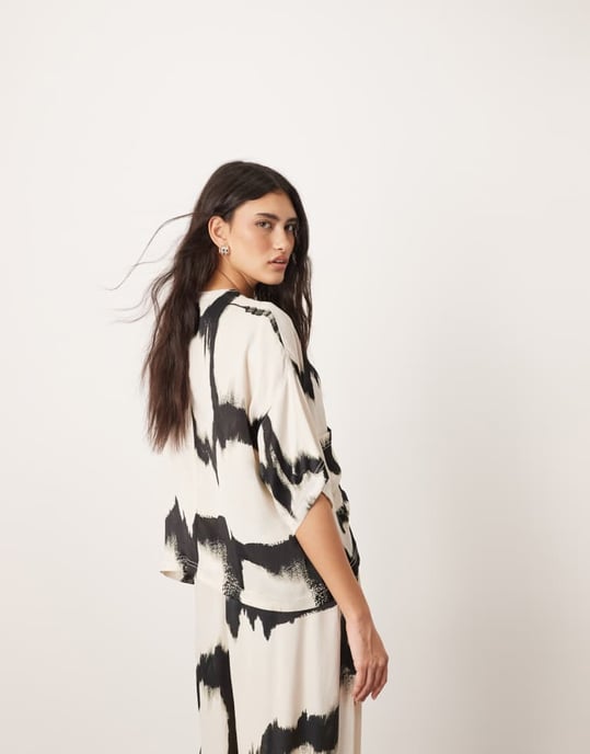 ARRANGE satin oversized t-shirt co-ord in mono abstract print - Image 2