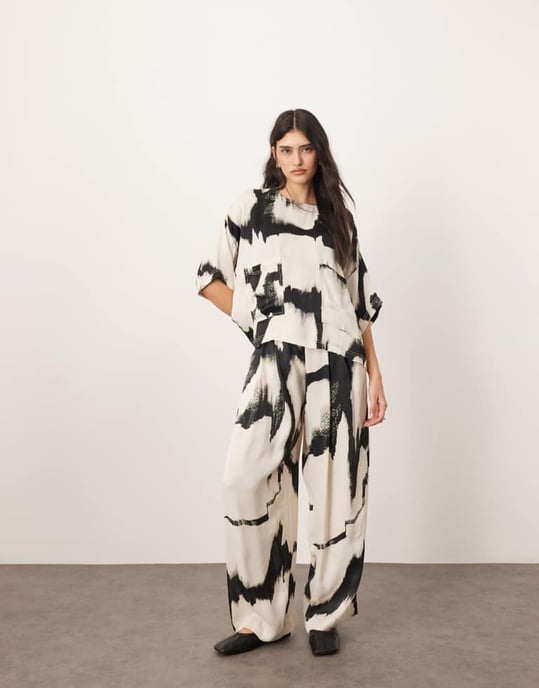 ARRANGE satin oversized t-shirt co-ord in mono abstract print - Image 3