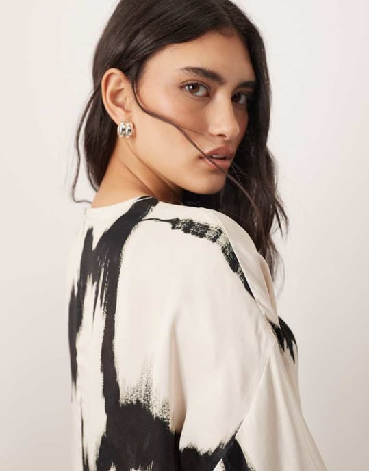 ARRANGE satin oversized t-shirt co-ord in mono abstract print - Image 4