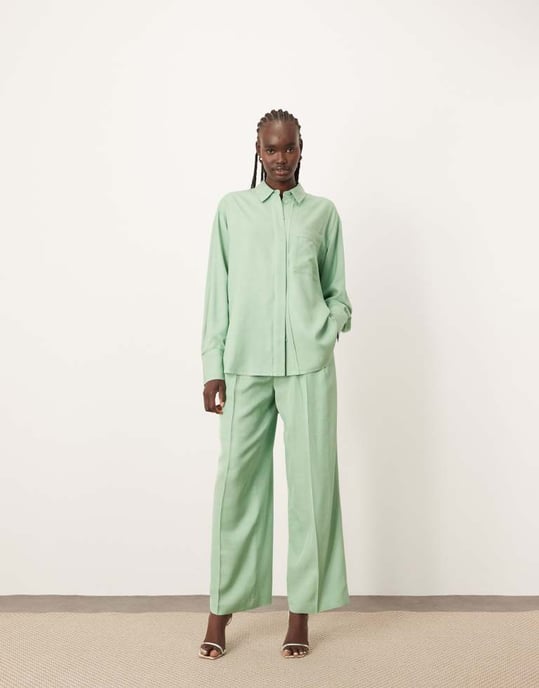 ARRANGE oversized skjorta med kontrastsöm i pistasch - Image 3