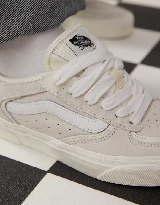 Vans Rowley Classic suede trainers in off white - Image 4