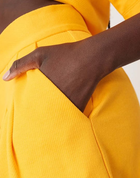 ARRANGE premium texturerade jersey-cidade shorts co-ord i mango - Image 3