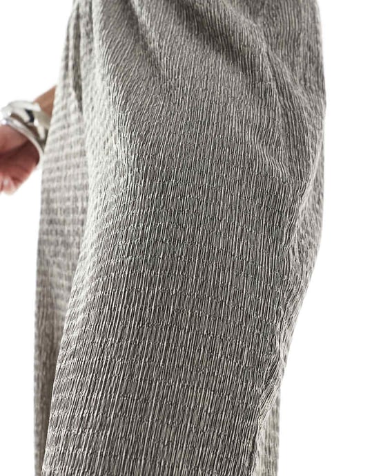 Vero Moda textured plisse wide leg trouser co-ord in white and black spacedye - Image 3