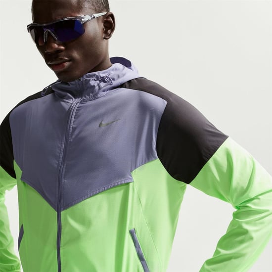 Men's Nike Windrun Jacket in Purple/Blk/Lime - Image 3