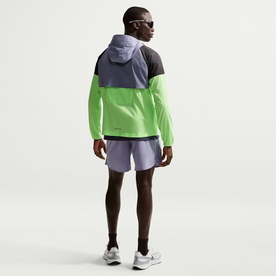 Men's Nike Windrun Jacket in Purple/Blk/Lime - Image 6