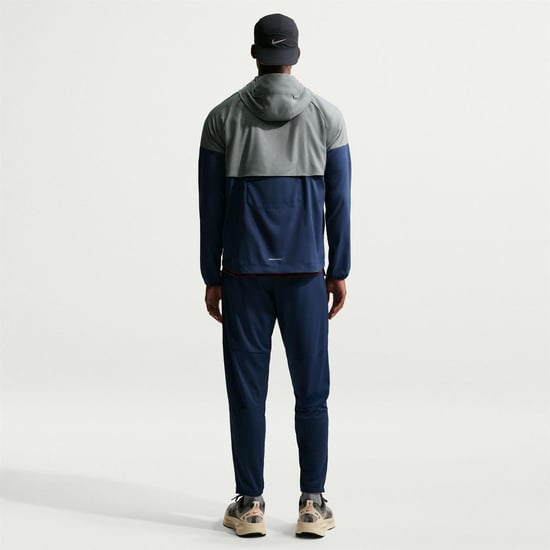 Men's Nike Windrun Jacket in Smoke Grey/Navy - Image 6