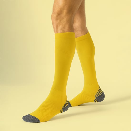 1 Pack Unisex Over the Calf Compression Running Socks - Image 3